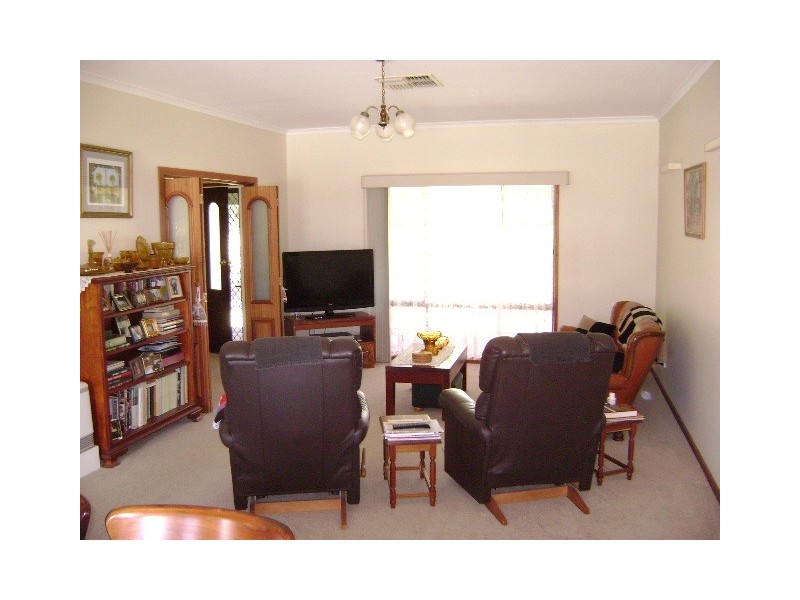 367 Murray Valley Highway, Kerang VIC 3579