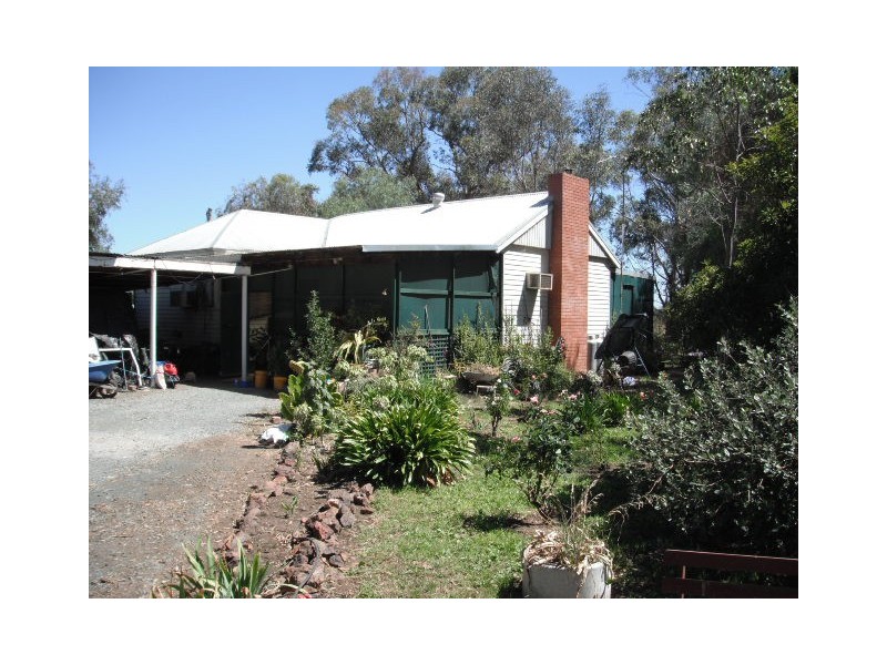 6976 Northern Highway, Rochester VIC 3561