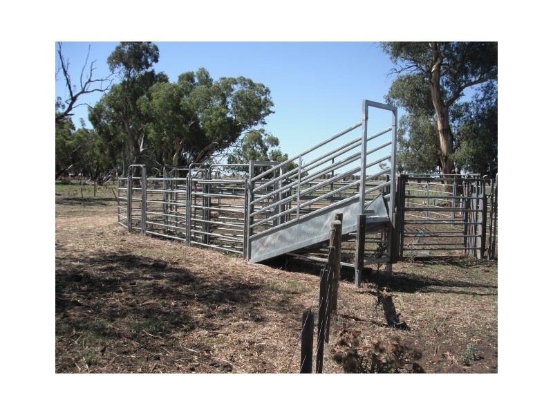 6976 Northern Highway, Rochester VIC 3561