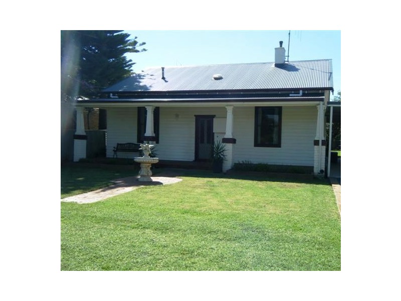 22 Fuller Avenue, Rochester VIC 3561