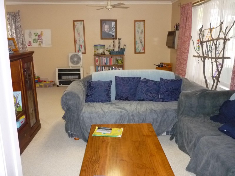 19 Findlay Ave, Leitchville VIC 3567