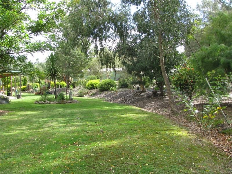 9 Back Johnston Creek Rd, Alexandra VIC 3714