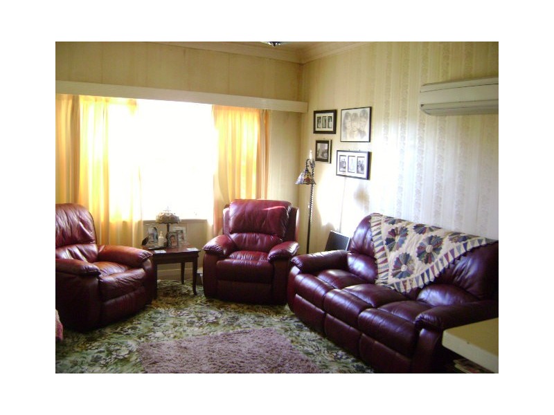 18 Wellington Street, Kerang VIC 3579