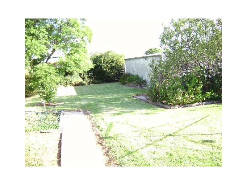 18 Wellington Street, Kerang VIC 3579