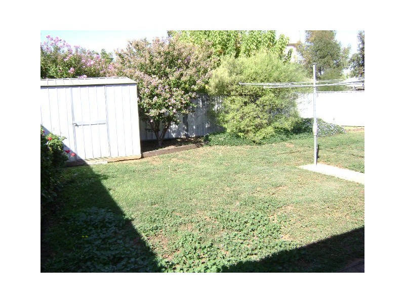 1/61 Shadforth Street, Kerang VIC 3579