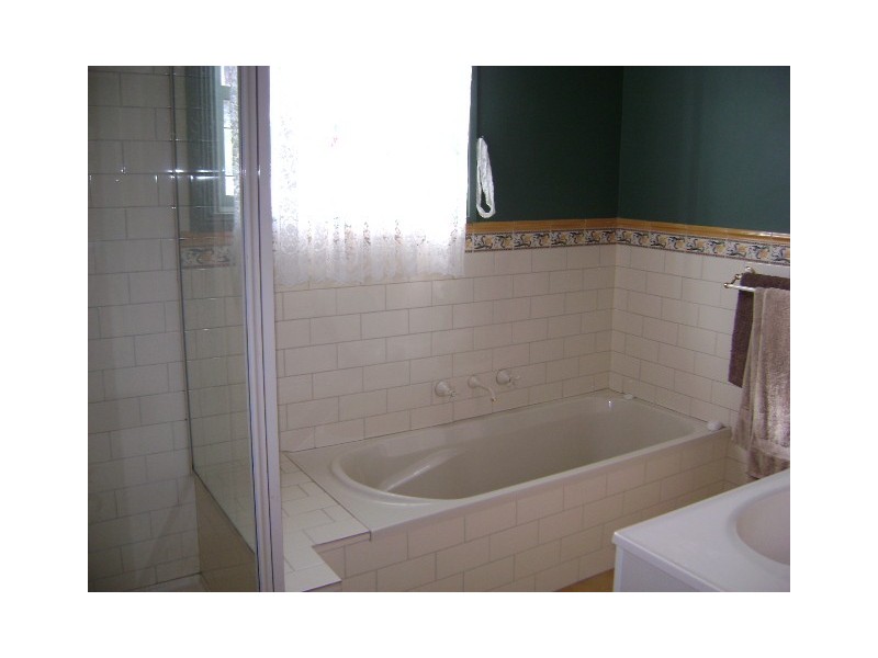 77 Fitzroy Street, Kerang VIC 3579