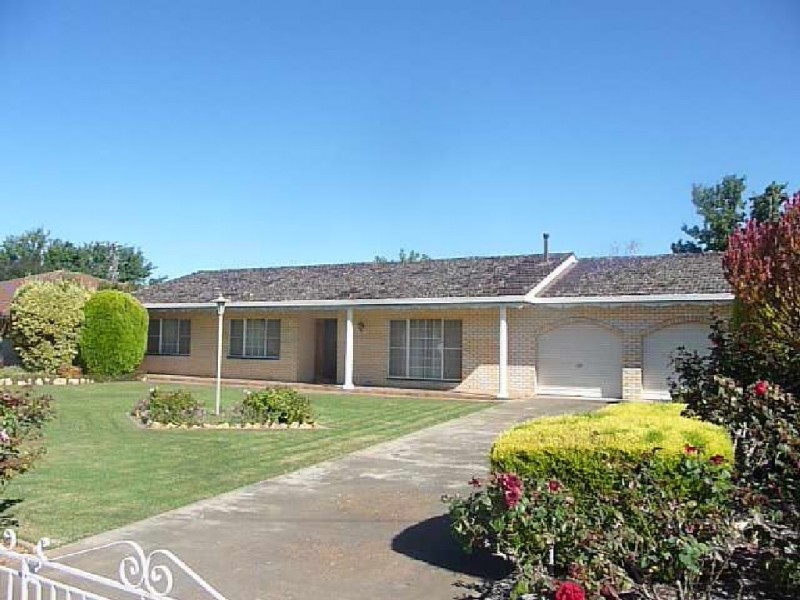 77 Michie Street, Elmore VIC 3558