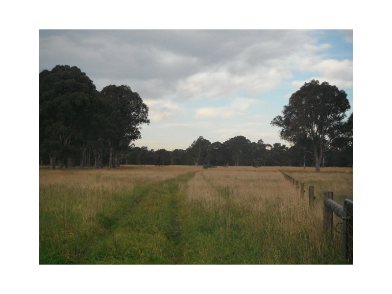 596 Settlement Road, Kilmany VIC 3851