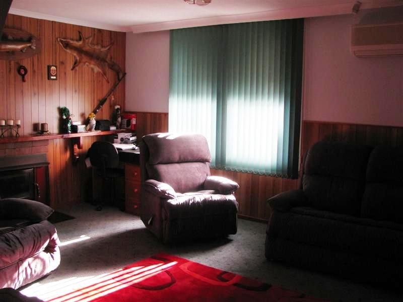 4 Ninth Street, Eildon VIC 3713