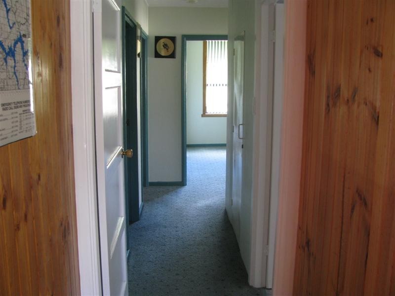 4 Ninth Street, Eildon VIC 3713