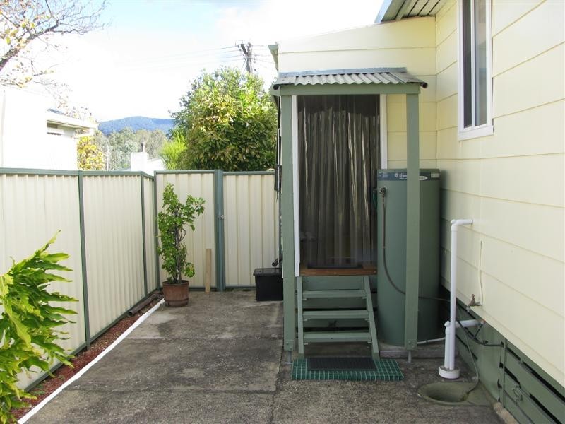 4 Ninth Street, Eildon VIC 3713