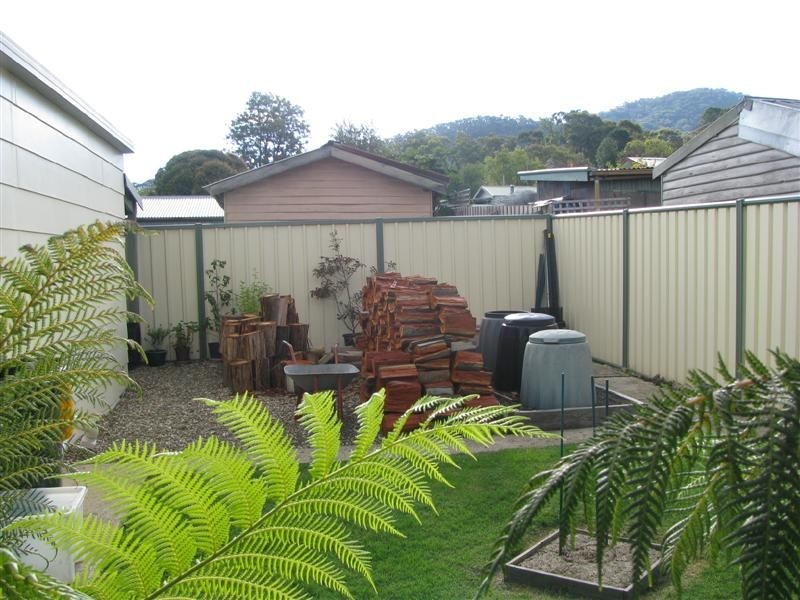 4 Ninth Street, Eildon VIC 3713