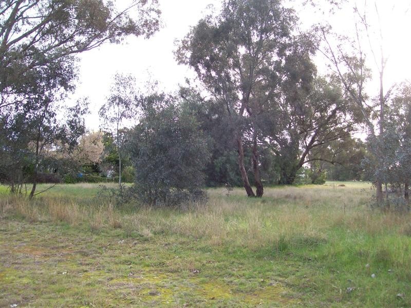 38 – 40 Coreen St, Oaklands NSW 2646