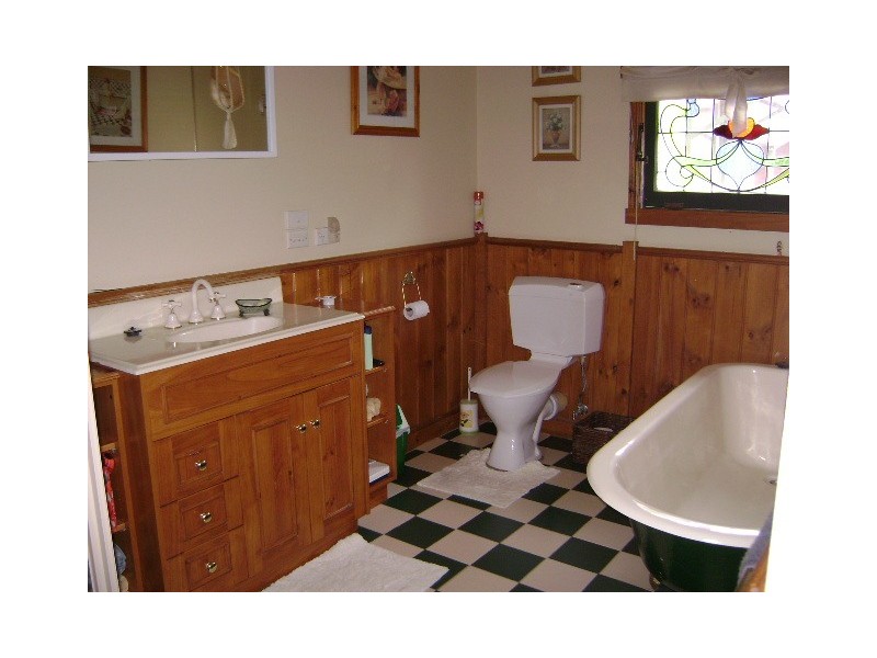 64 Albert Street, Kerang VIC 3579