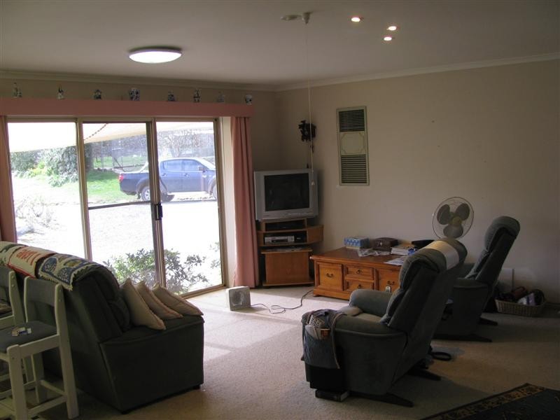 42 South Cathedral Lane, Buxton VIC 3711