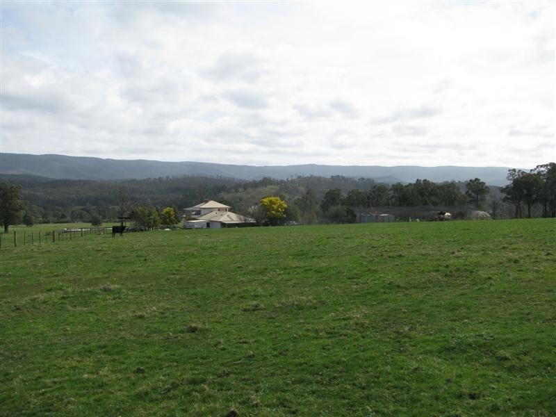 42 South Cathedral Lane, Buxton VIC 3711