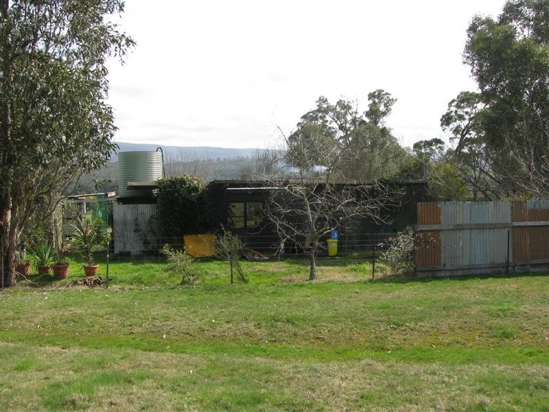 42 South Cathedral Lane, Buxton VIC 3711