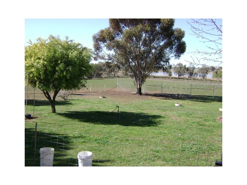 46 Lake Charm East Road, Lake Charm VIC 3581