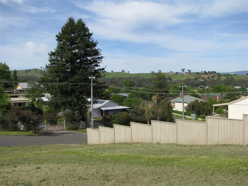 37 Cooper Street, Alexandra VIC 3714