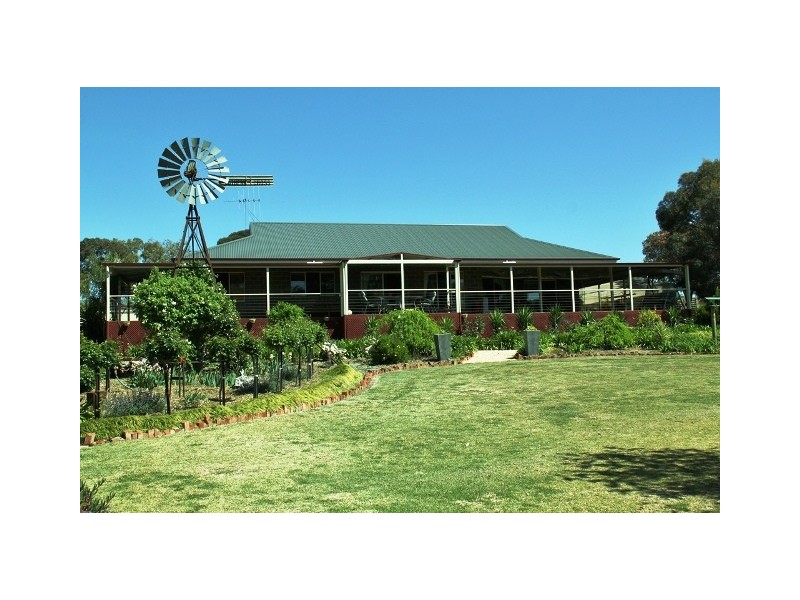 303 River Road, Nyah VIC 3594