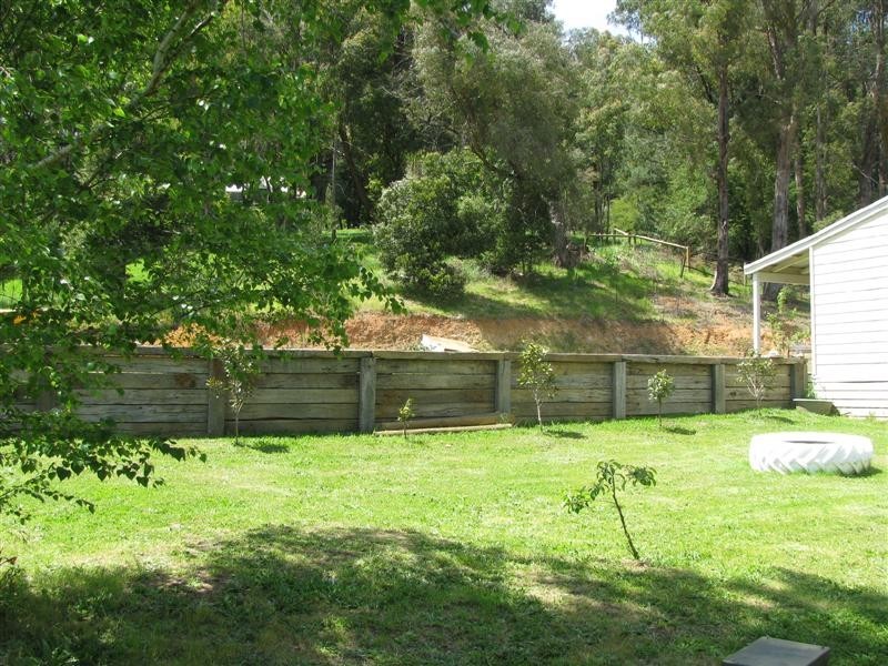 13 Marysville Road, Buxton VIC 3711