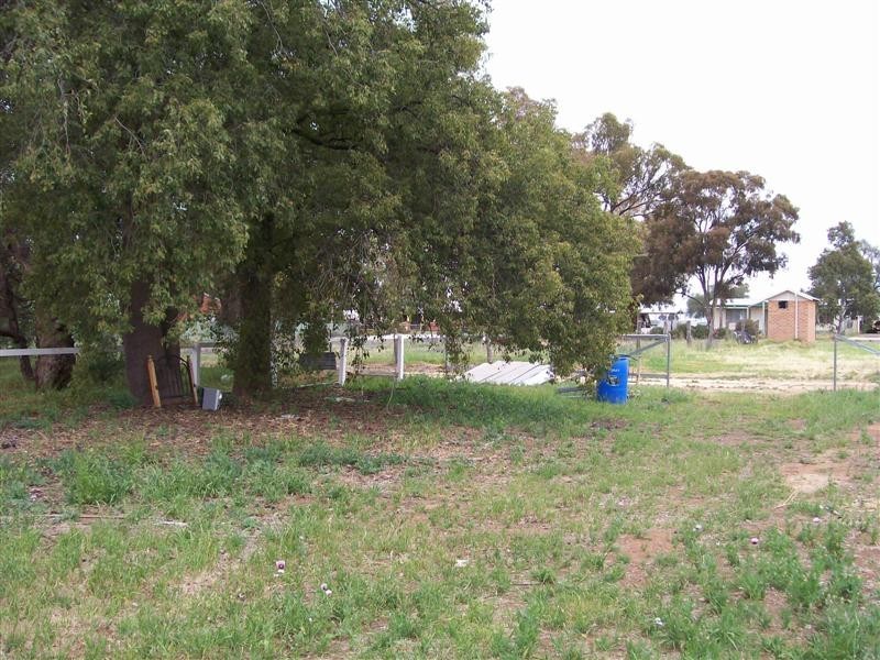 Oaklands NSW 2646