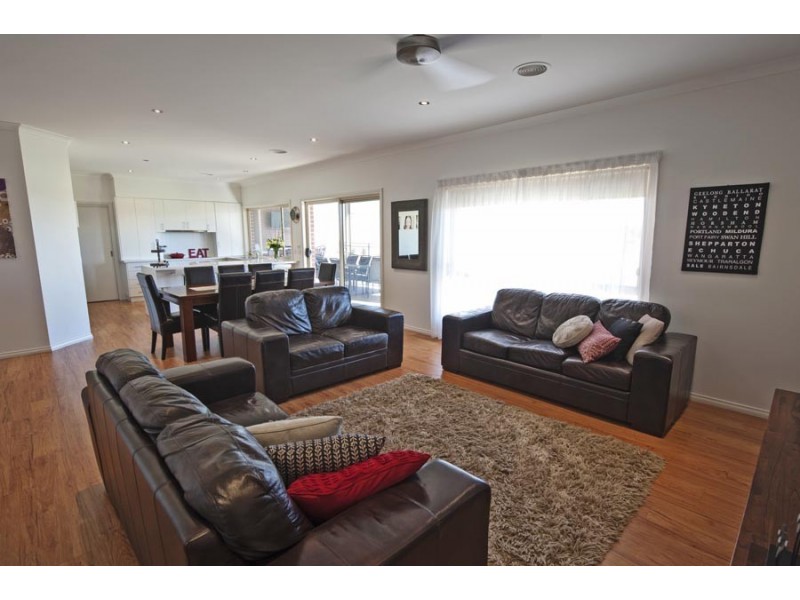 10 Hocking Drive, Swan Hill VIC 3585