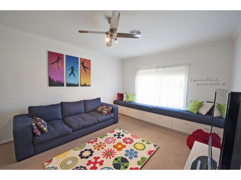 10 Hocking Drive, Swan Hill VIC 3585