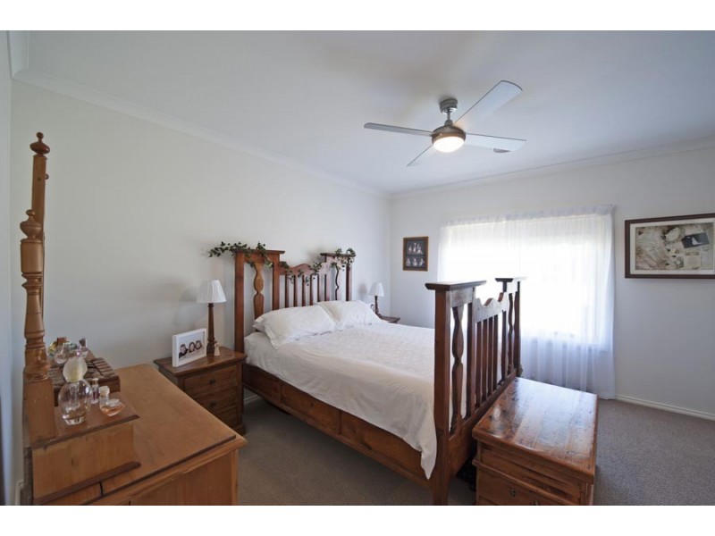10 Hocking Drive, Swan Hill VIC 3585