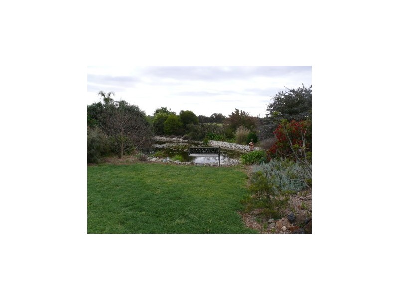 894 Cobb Highway, Moama NSW 2731