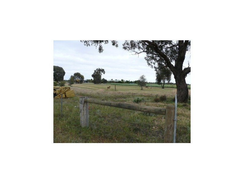 894 Cobb Highway, Moama NSW 2731