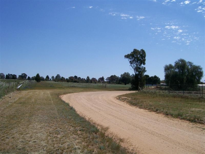 lot 1 McLaren St, Oaklands NSW 2646