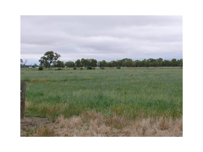300 Mitchell Road, Echuca Village VIC 3564