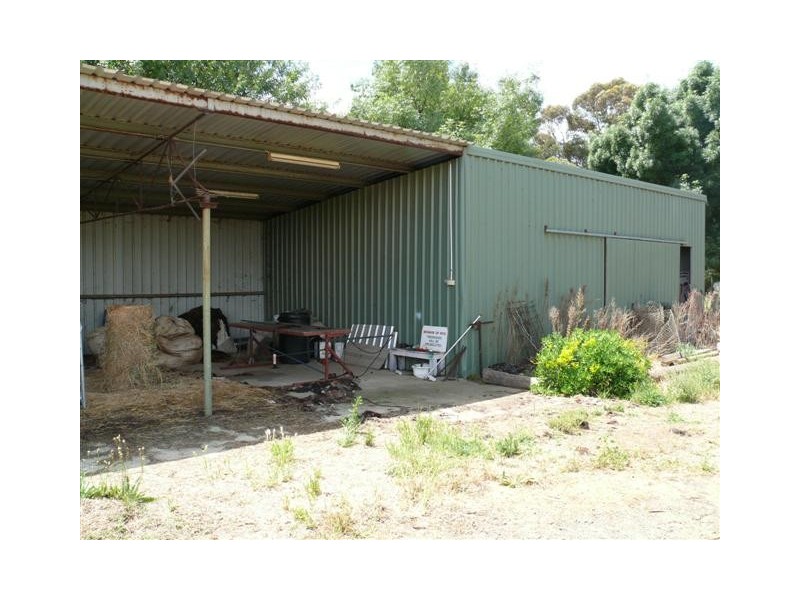 6388 Murray-Valley Highway, Echuca VIC 3564