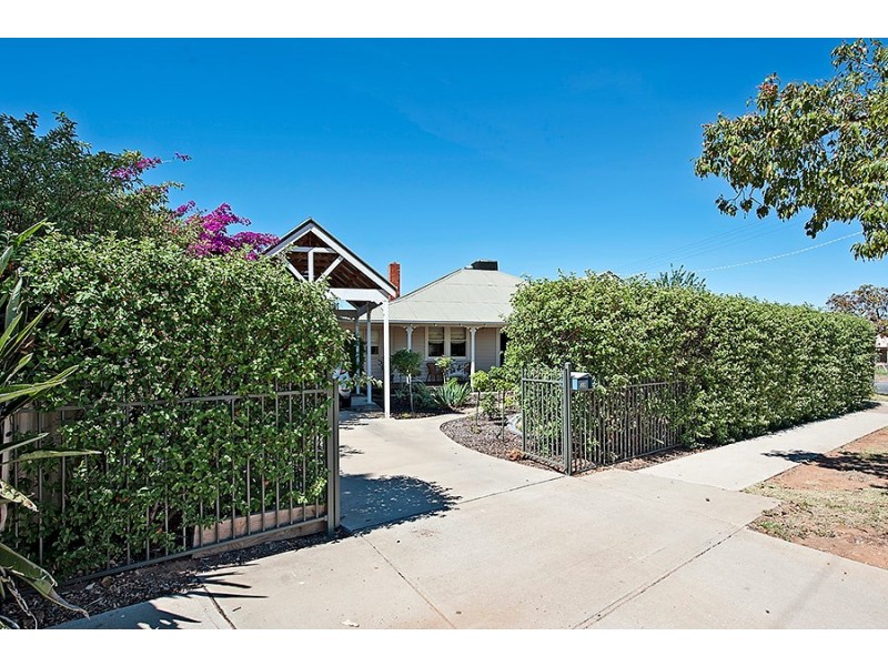 39 Rutherford Street, Swan Hill VIC 3585