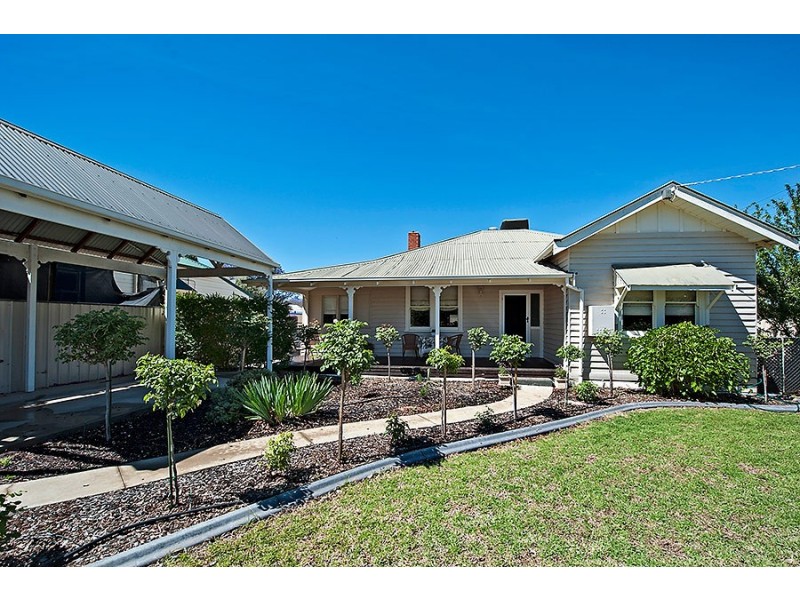 39 Rutherford Street, Swan Hill VIC 3585