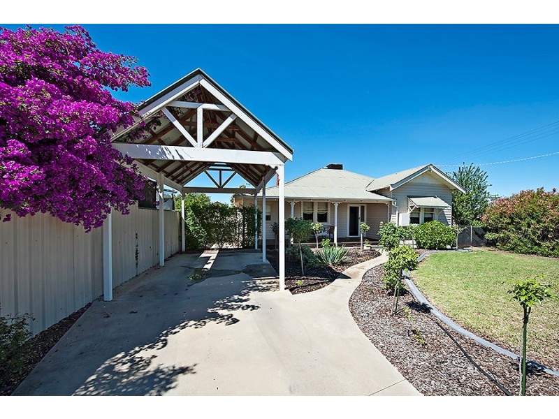 39 Rutherford Street, Swan Hill VIC 3585