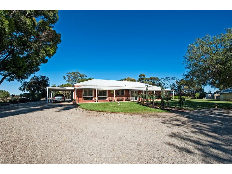 6 Tyntynder South Road, Swan Hill VIC 3585