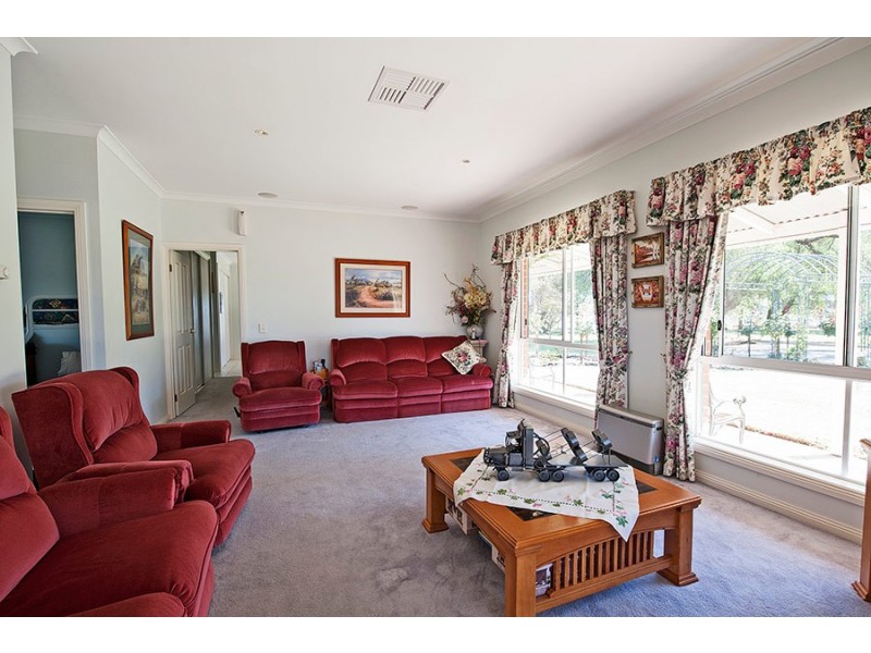 6 Tyntynder South Road, Swan Hill VIC 3585