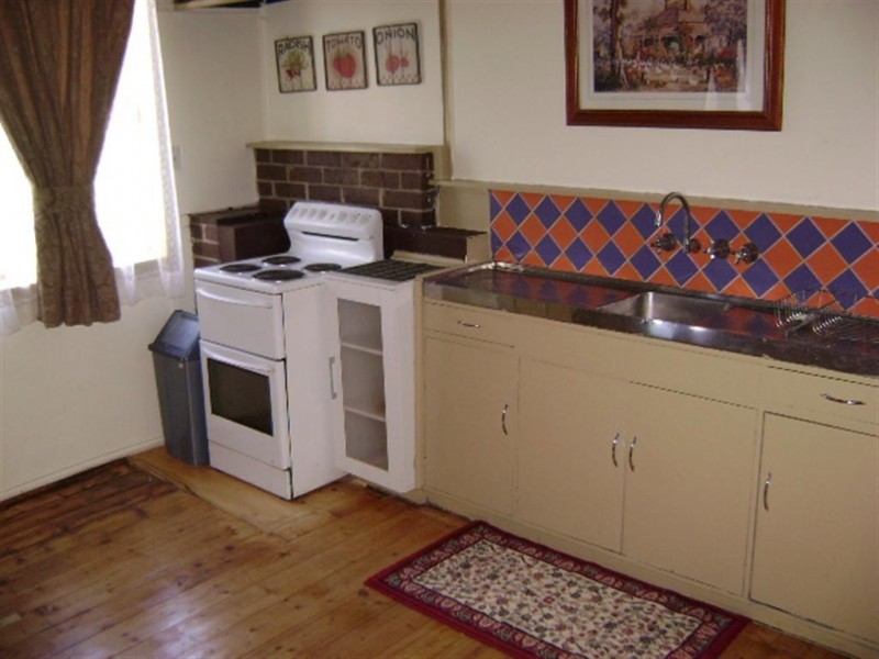 2 Park Road, Kerang VIC 3579