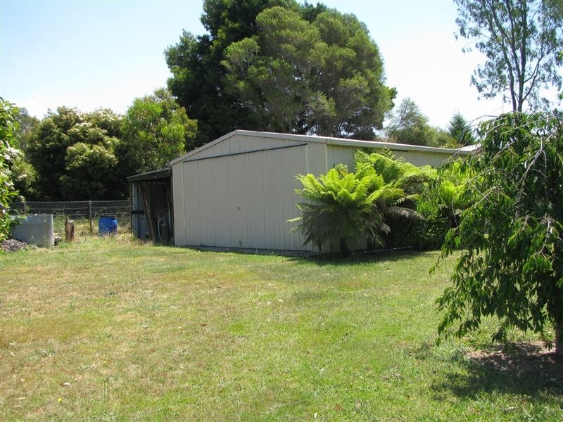 8 Savage Court, Eildon VIC 3713
