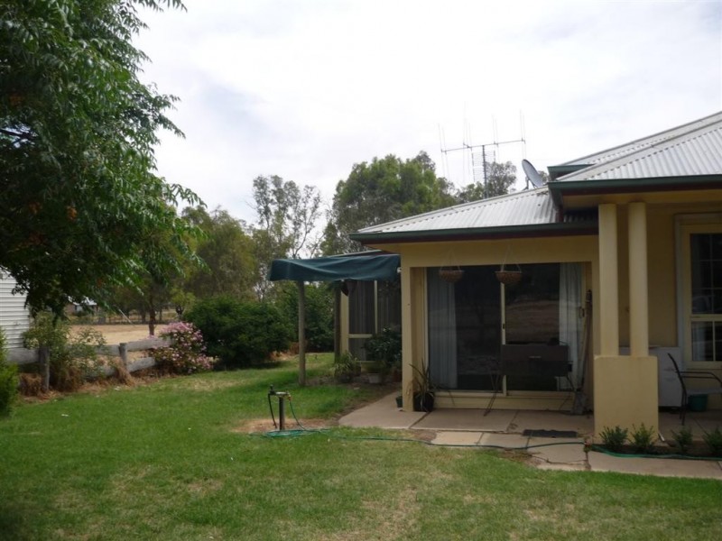 32 Ahern Road, Koondrook VIC 3580