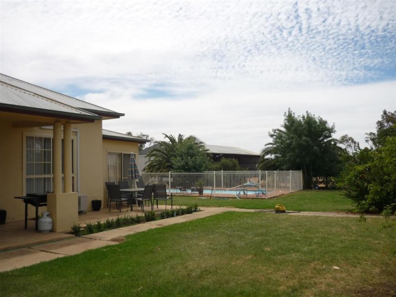 32 Ahern Road, Koondrook VIC 3580