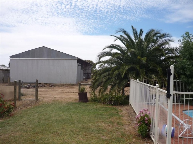 32 Ahern Road, Koondrook VIC 3580