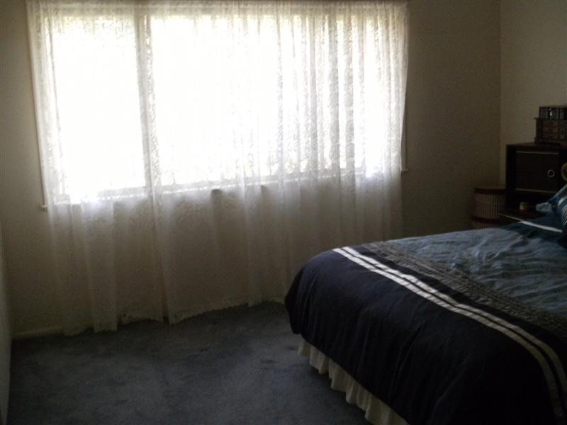 25 Young St, Oaklands NSW 2646