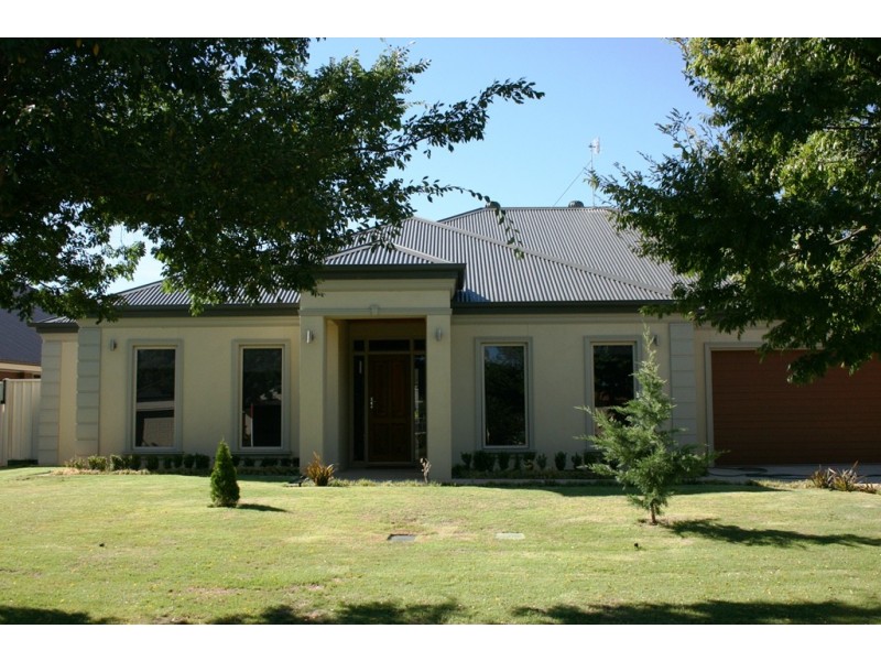 11 Currawong Court Murray Downs Via, Swan Hill VIC 3585