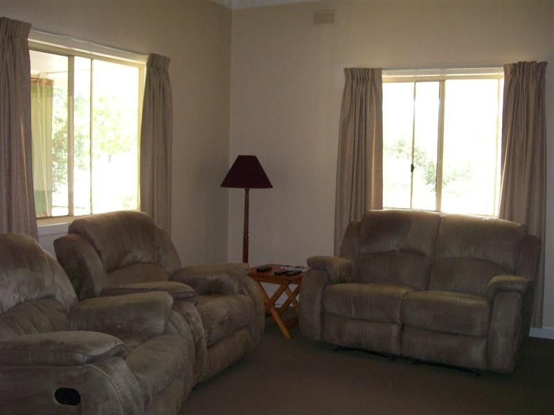 2 Tocumwal St, Finley NSW 2713