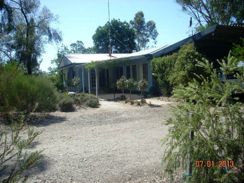 450 Murrabit West Road, Murrabit West VIC 3579