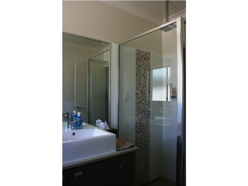 27 Boobialla Drive, Swan Hill VIC 3585