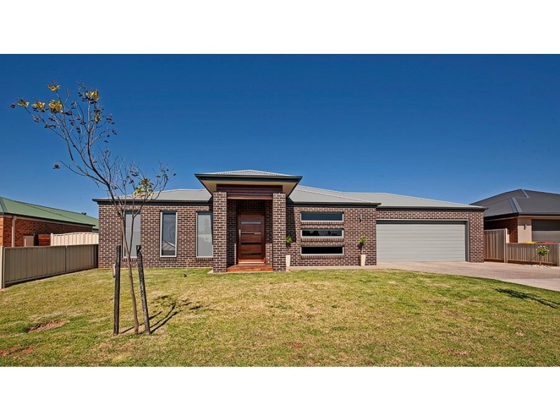 11 Redgum Street, Swan Hill VIC 3585